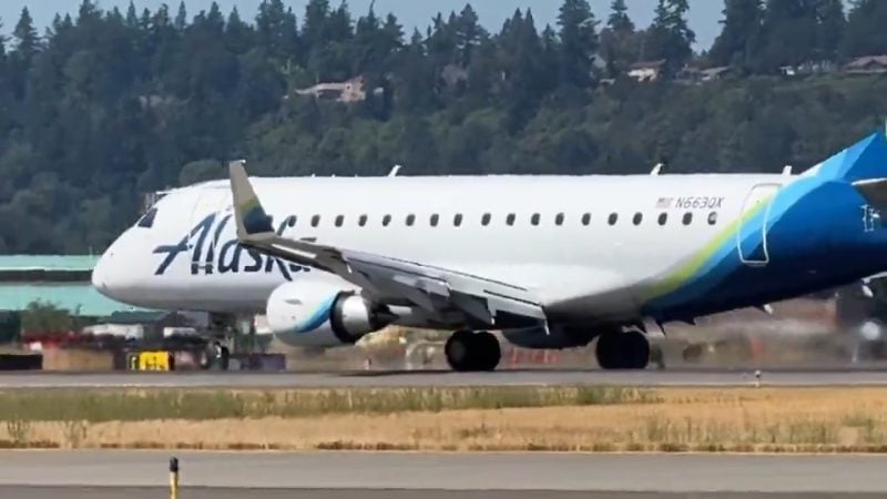 Alaska Airlines plane makes wobbly emergency landing in Portland