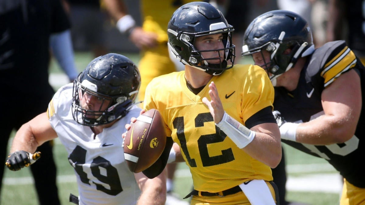 2024 college football quarterback battles: Iowa unsettled, leader emerging at Michigan as fall camp unfolds