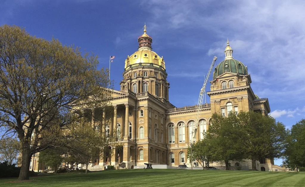 Iowa judge orders state to delay certifying election ballots until libertarian challenges decided