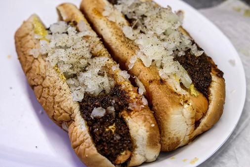 After 60 years, ‘Wein-O-Rama’ in Cranston, known for ‘hot wieners,’ has closed