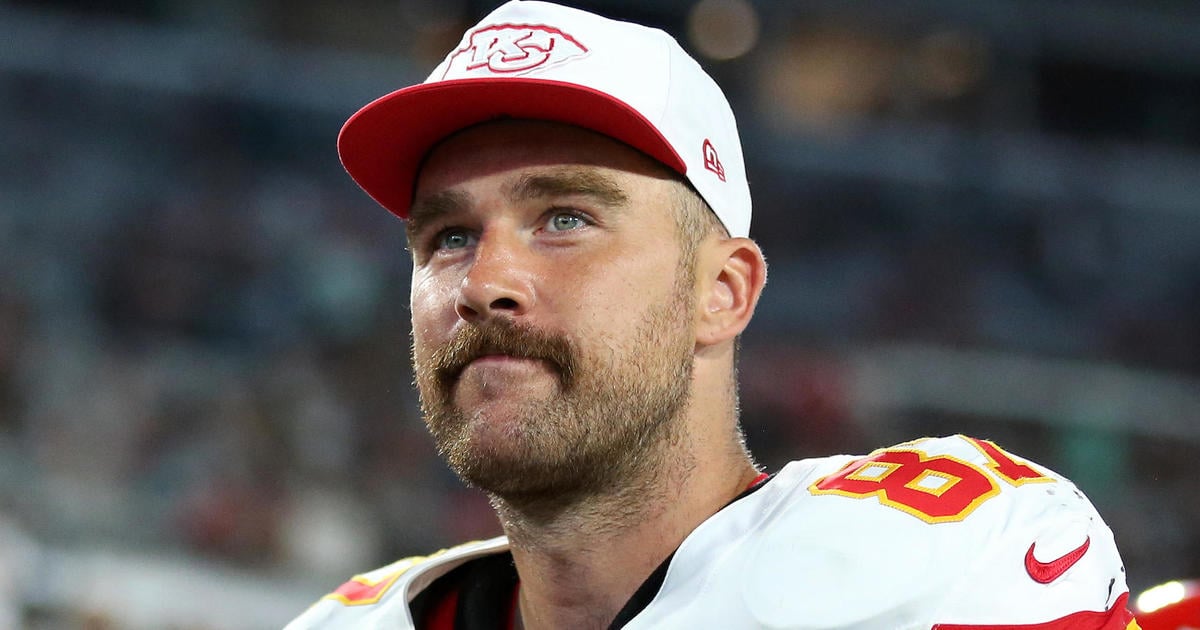 Chiefs star Travis Kelce shares how he navigates Taylor Swift fanfare: "I have fun with it"