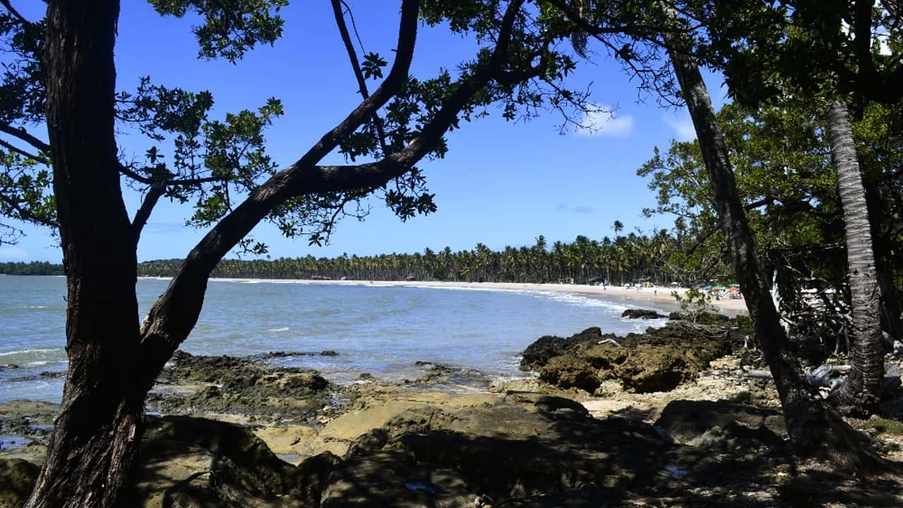 4 lugares de praia na Bahia mais baratos e tão bonitos quanto Trancoso