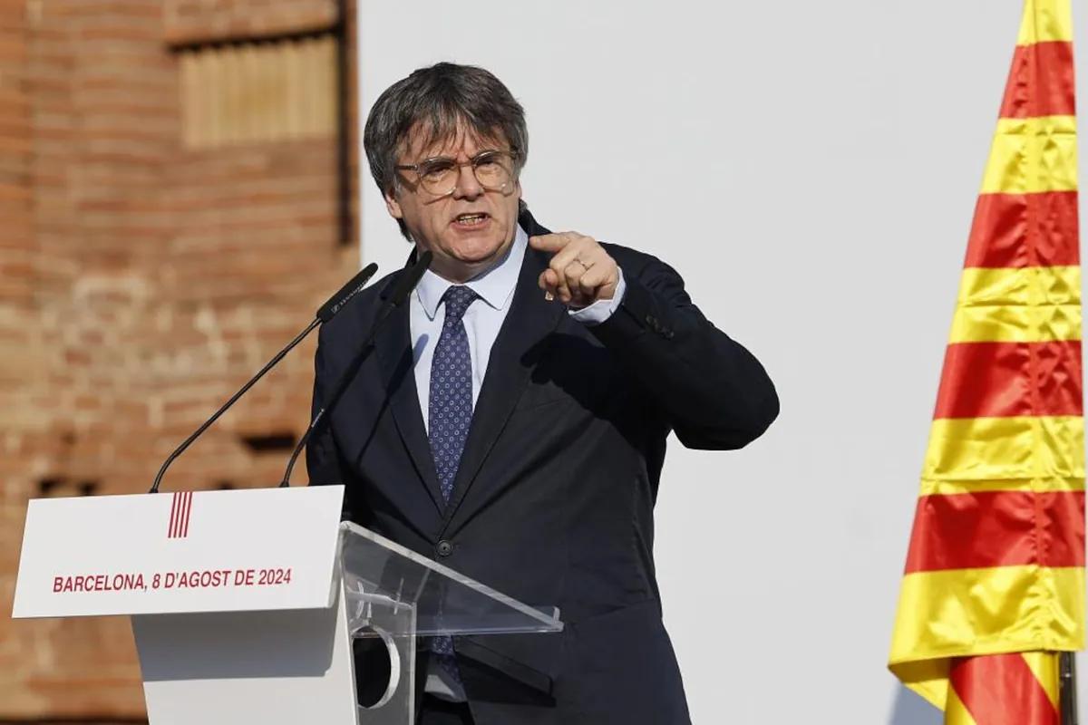 Así fue la llegada y la fuga de Puigdemont: "Ningún sombrero de paja"