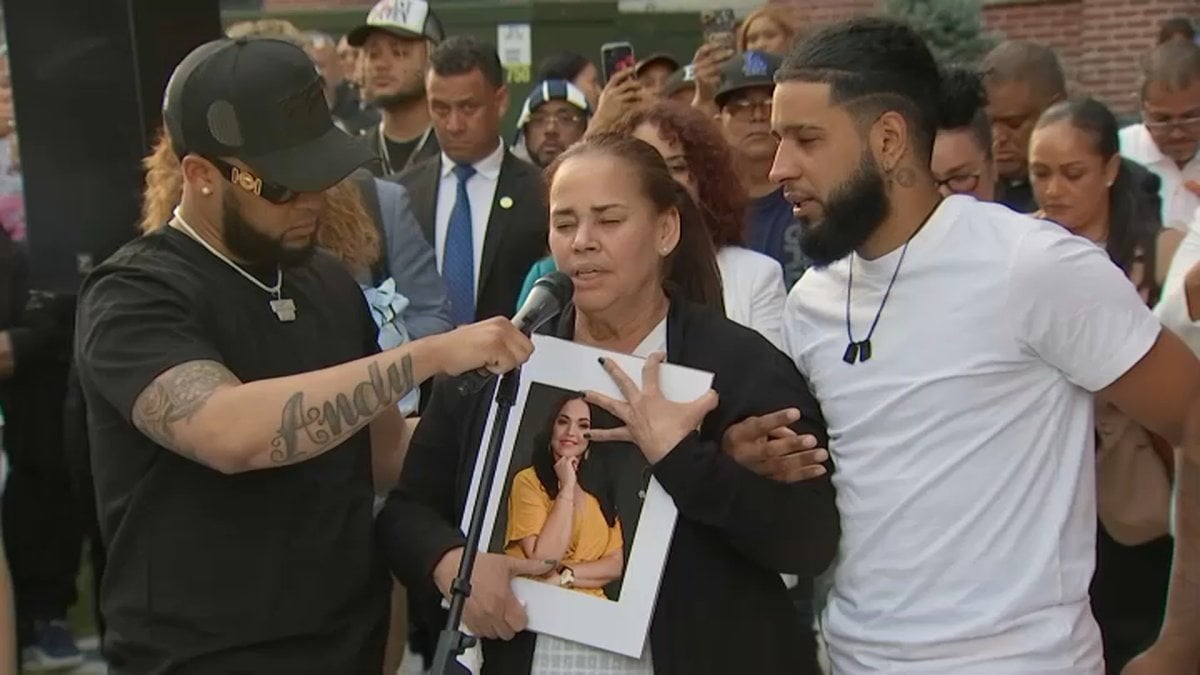 Lawrence mother remembered at vigil