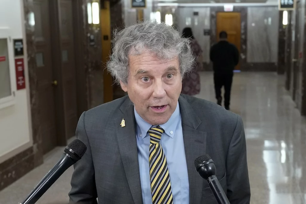 Sherrod Brown donations spark campaign finance inquiry