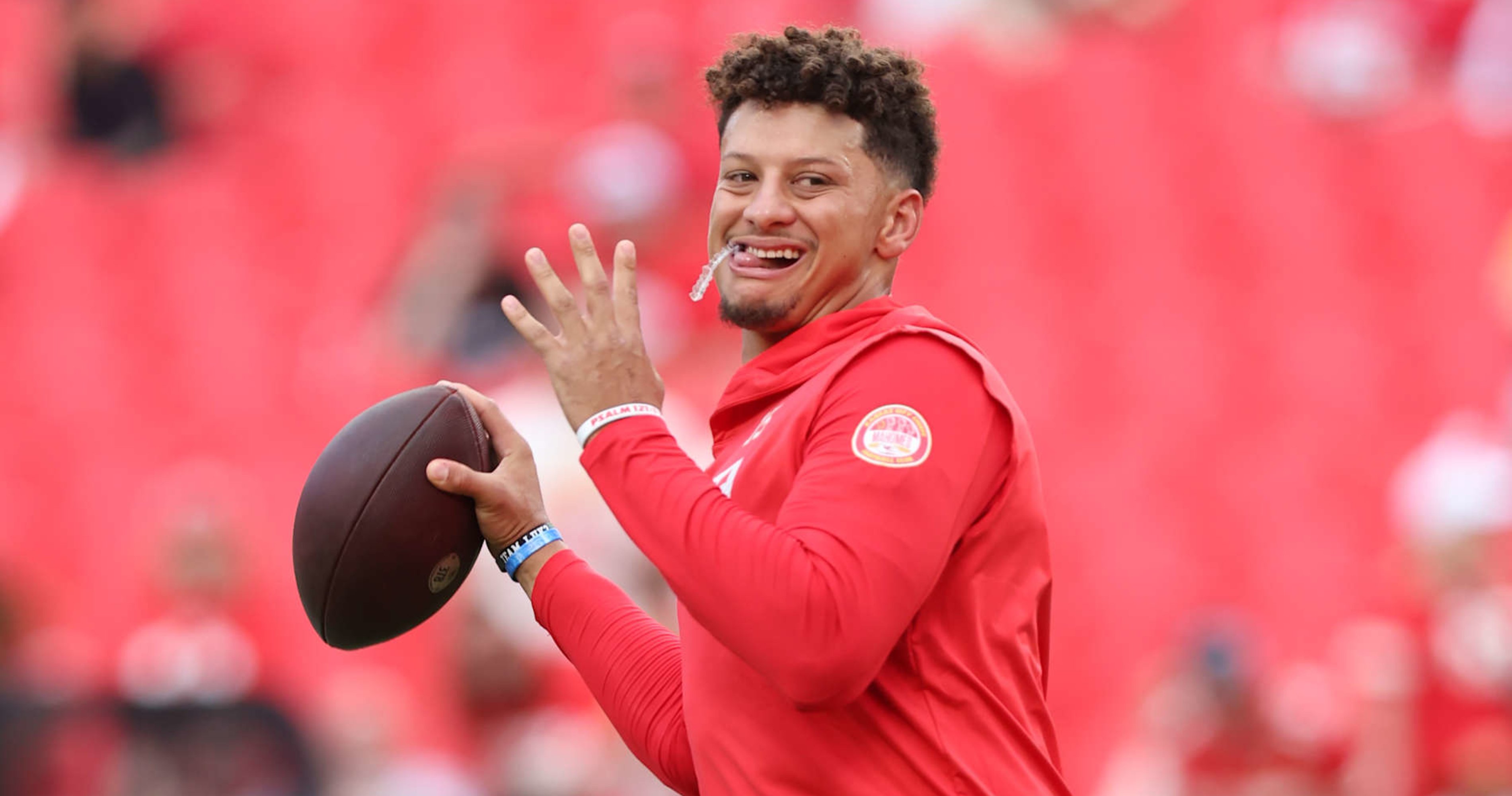 Photo: Lightning Strikes Ahead of Ravens vs. Chiefs 2024 NFL Season Opener