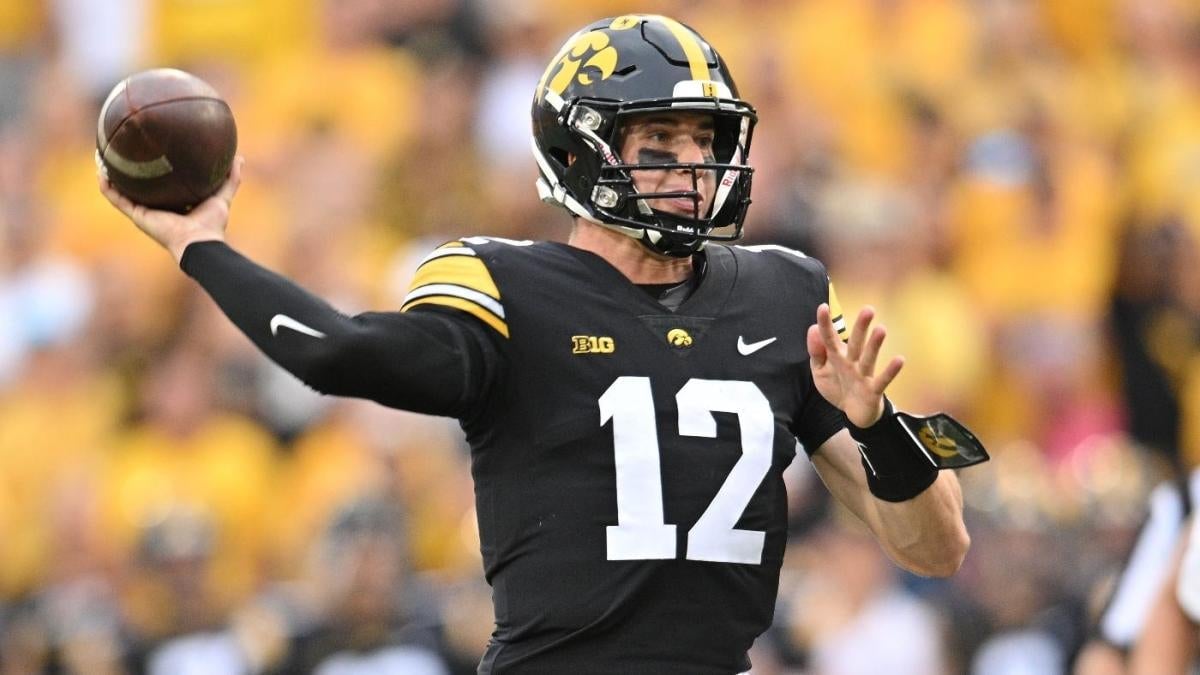 Iowa vs. Iowa State odds, line, picks, bets: 2024 college football Week 2 predictions by proven model