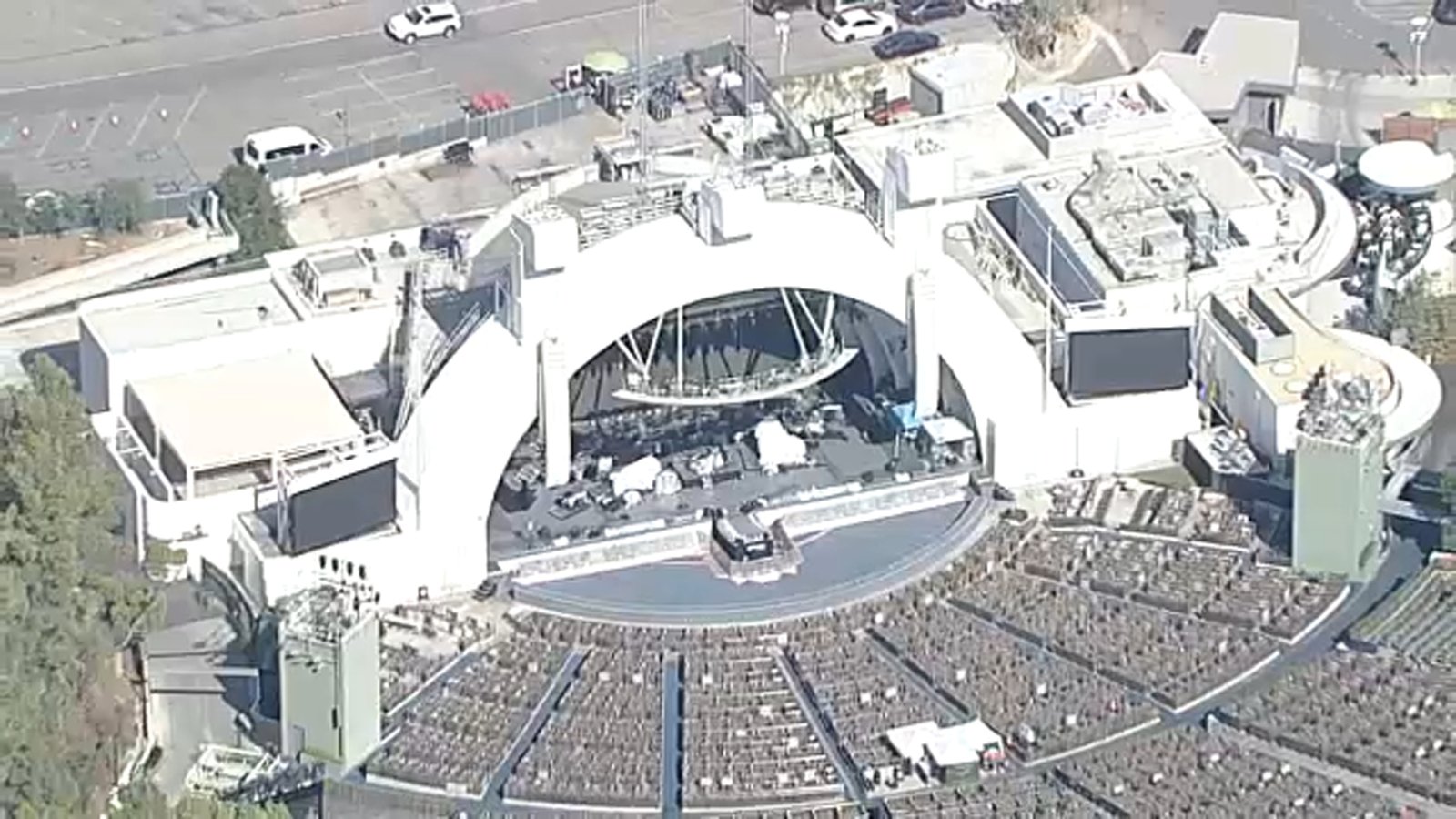 Hollywood Bowl loses power amid intense heat wave, forced to cancel concert