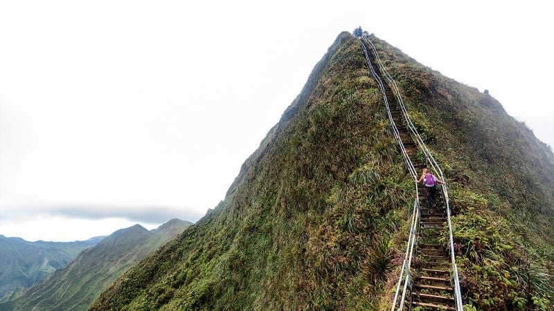 Haiku Stairs: 14 people arrested for illegal hiking in Hawaii