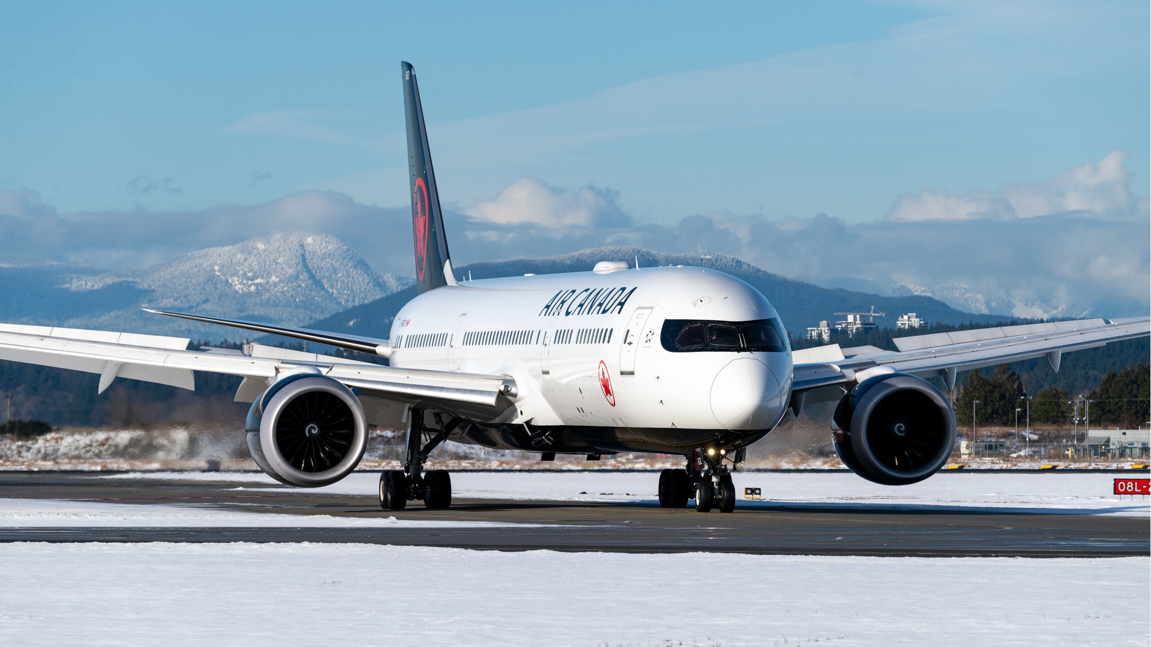 Air Canada Prepares For Orderly Shutdown If Pilot Talks Fail