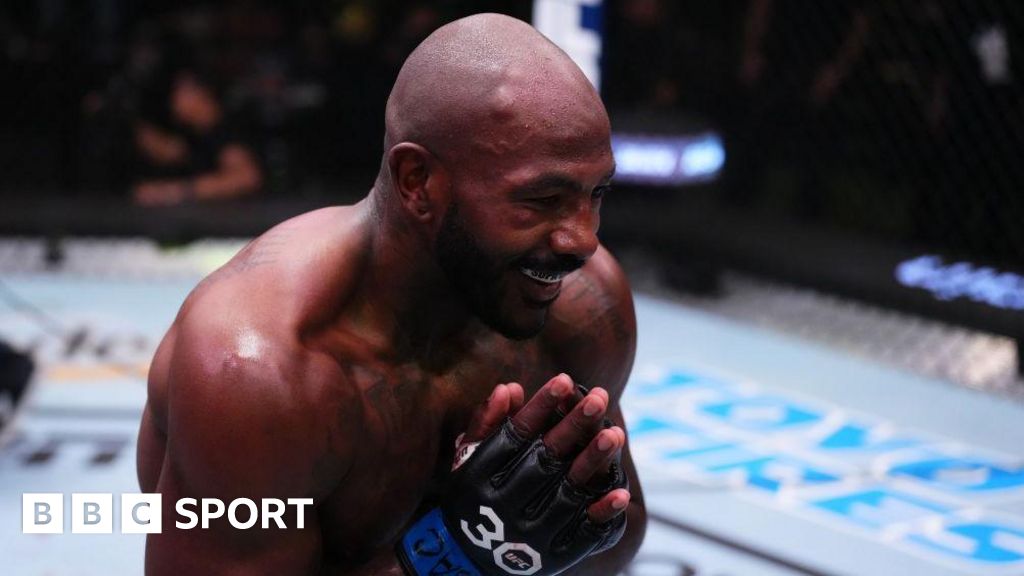 Rountree gets doping ban, UFC title fight to go ahead