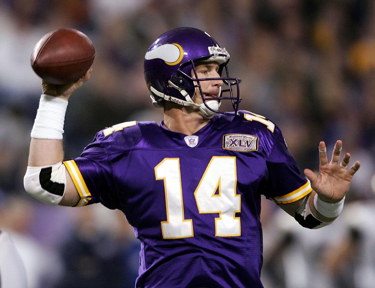 Former Vikings QB Gets Unique Support From His High School