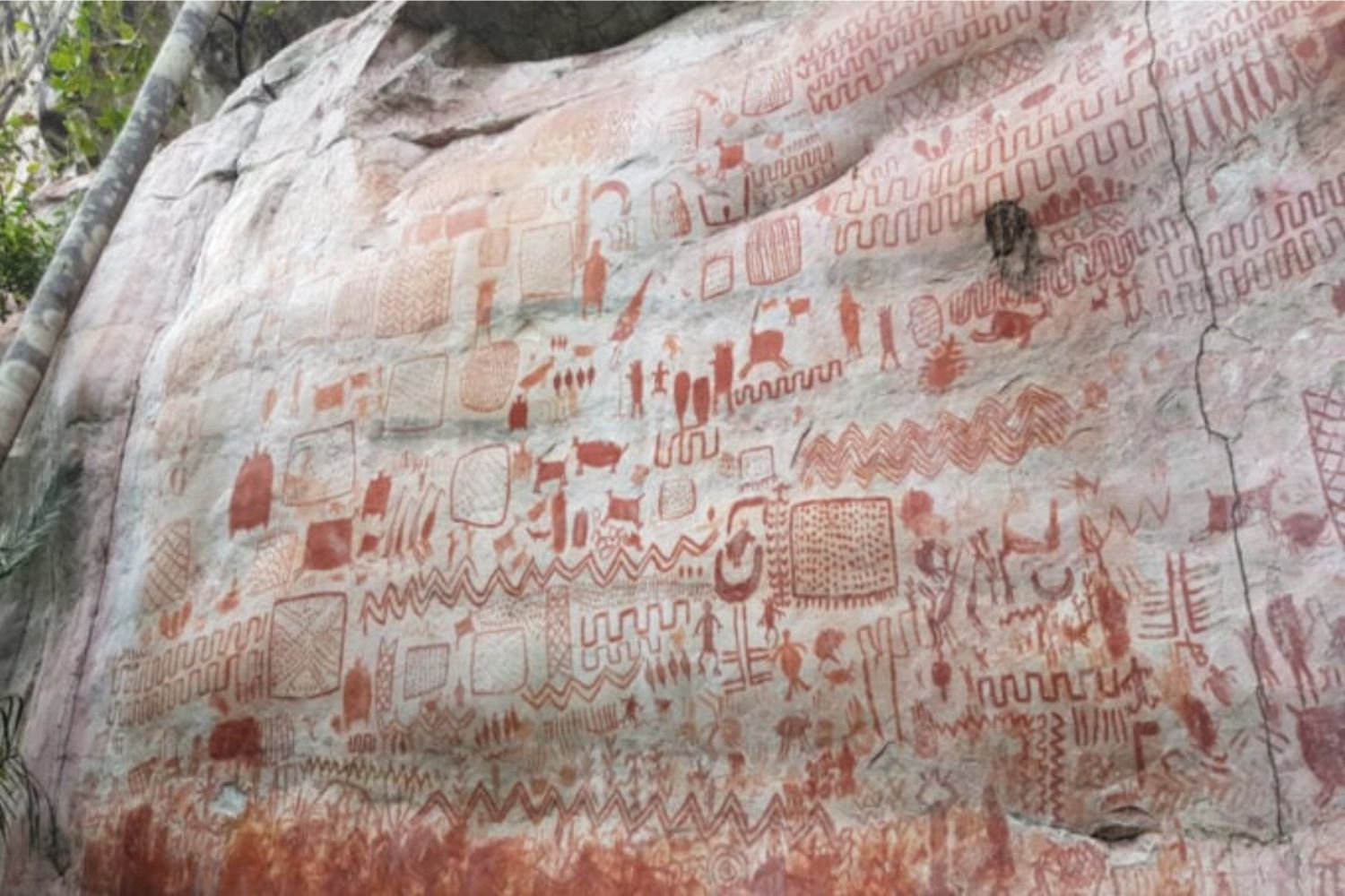 En el Amazonas hay pinturas prehistóricas que representan figuras sobrenaturales