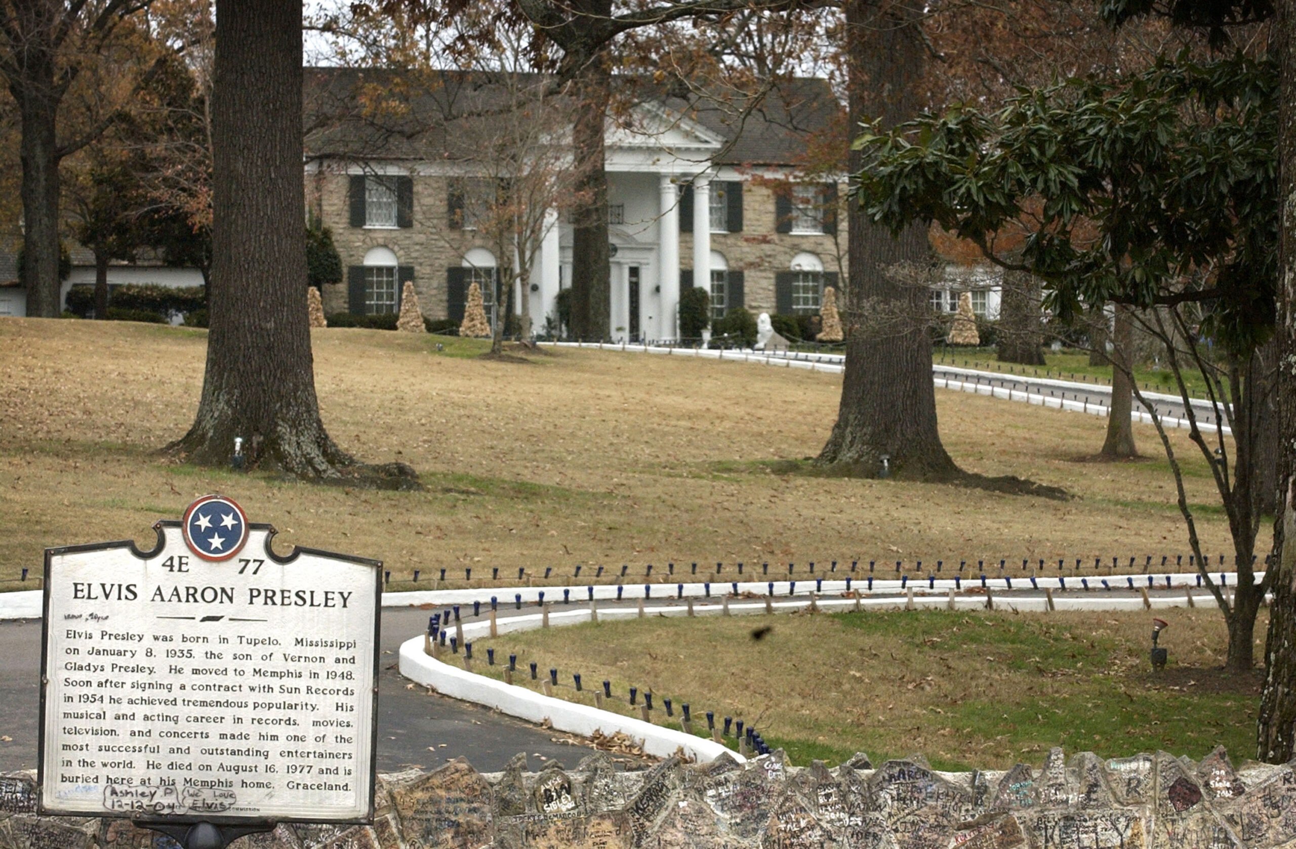 Missouri Woman Charged In Scheme To Fraudulently Auction Off Graceland