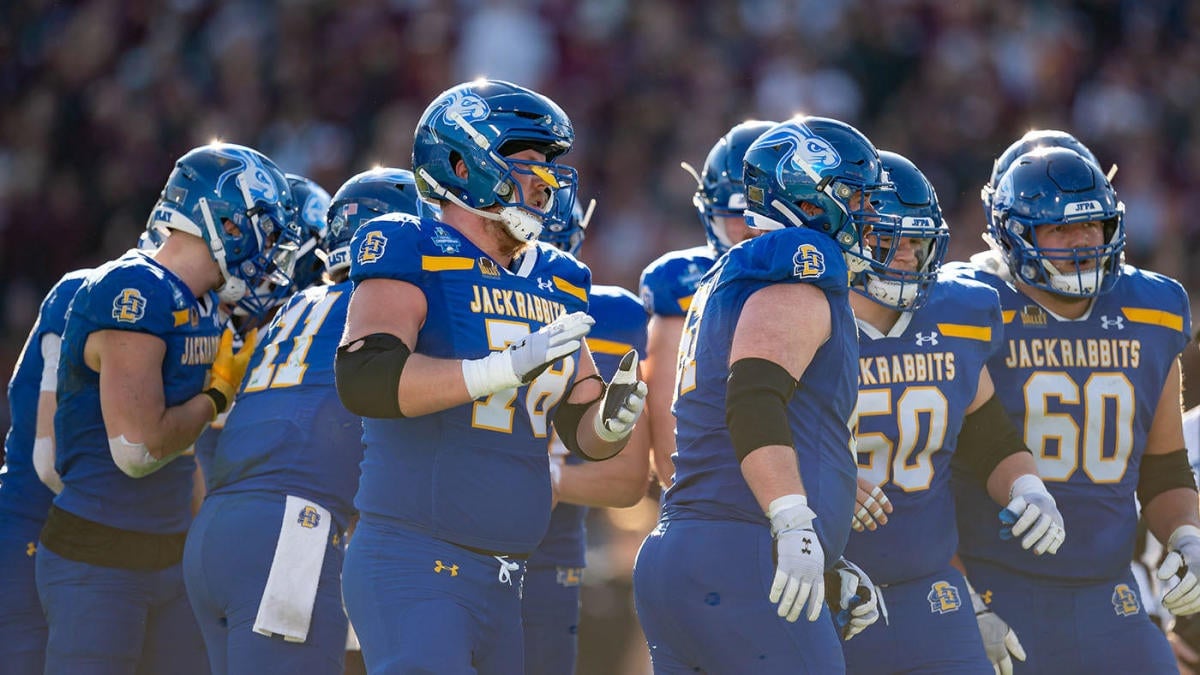 College football top 25: South Dakota State kicks off FCS Power Rankings at No. 1 eyeing three-peat