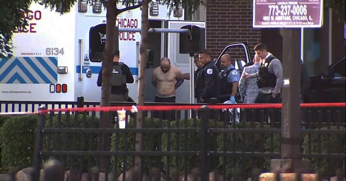 Man Wanted on Murder Charges Is Apprehended at Chicago Restaurant Just Blocks from DNC