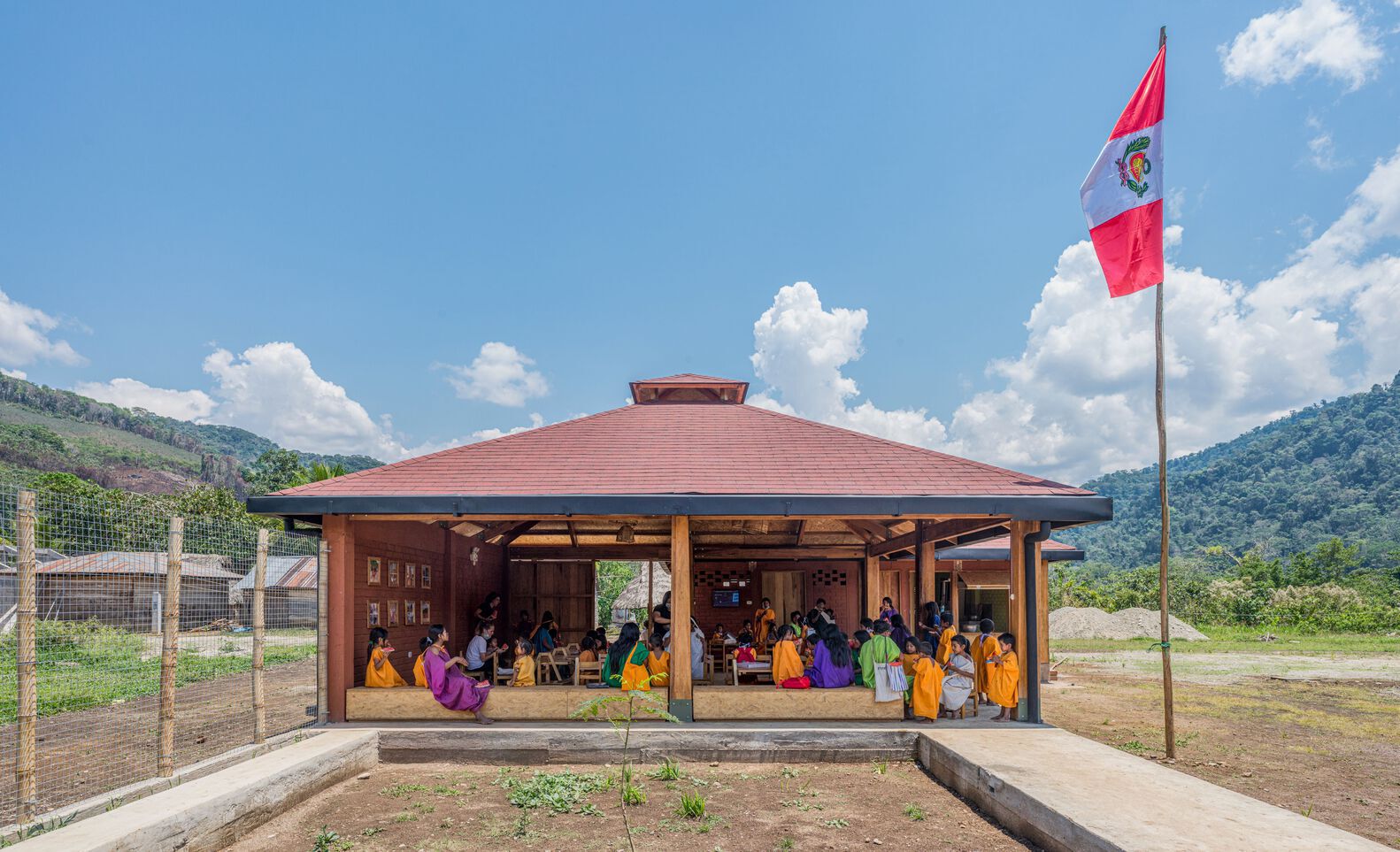 Building Outdoor Learning Spaces: 5 Community Projects by Semillas in Peru