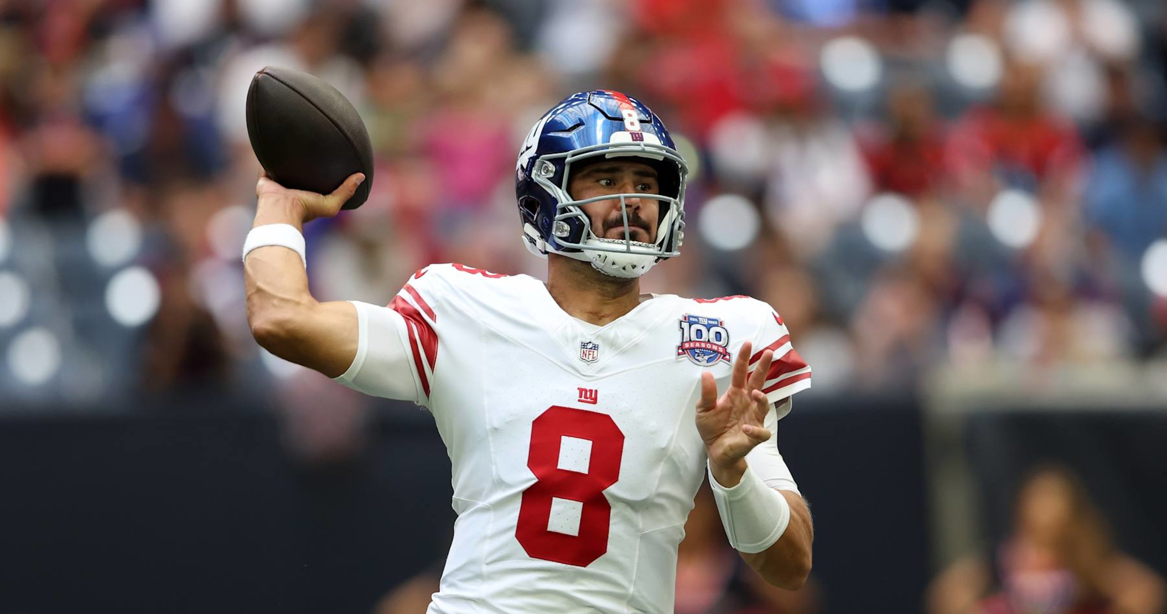 Video: Daniel Jones' Pre-Game Speech Revealed as Giants Unveil Century Red Uniforms