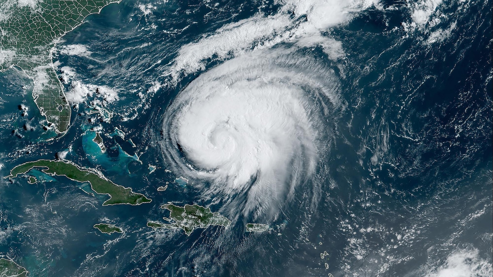 Hurricane Ernesto churns toward Bermuda as Category 1 storm