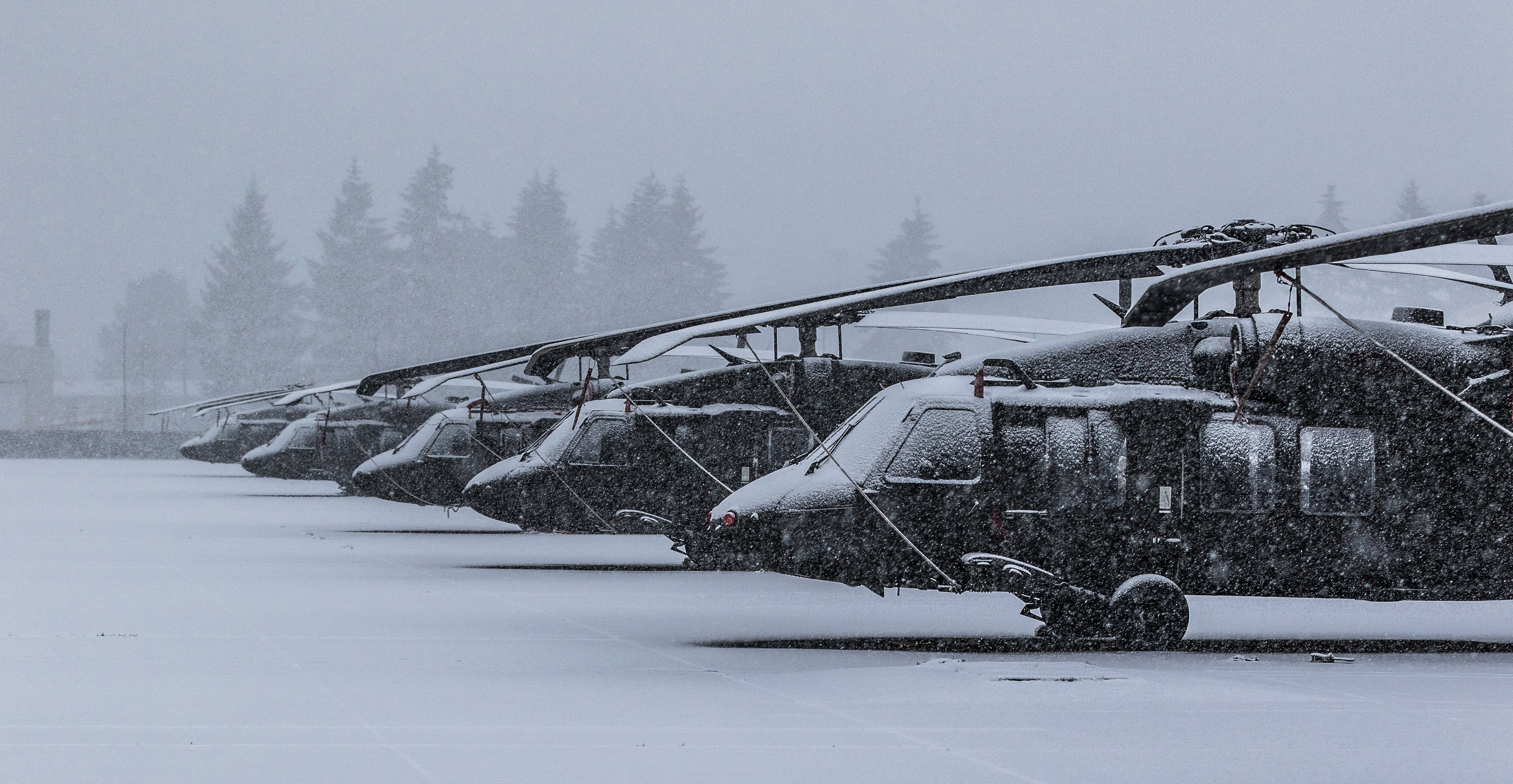 Army stands up Arctic aviation command...