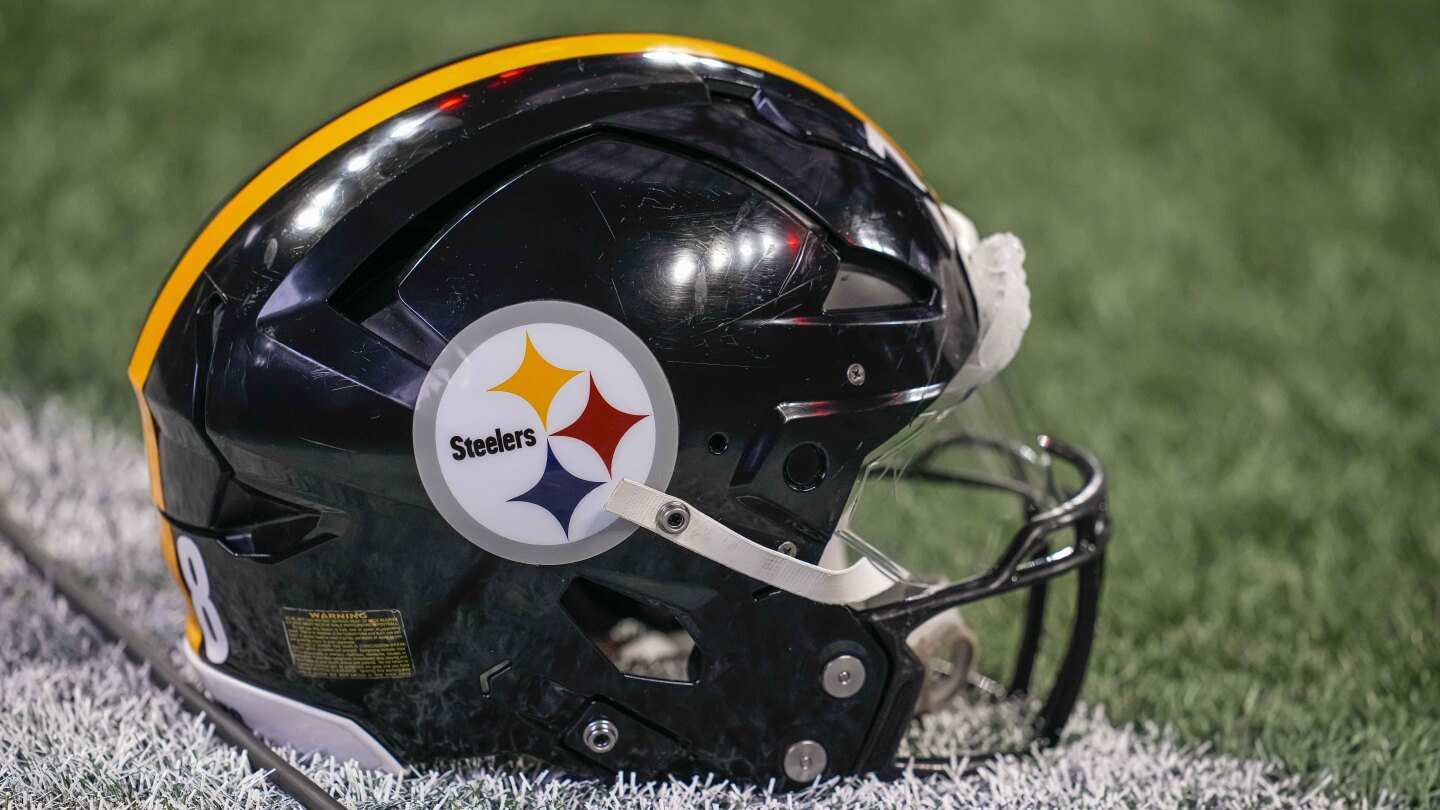 Steelers waive DB Kalon Barnes