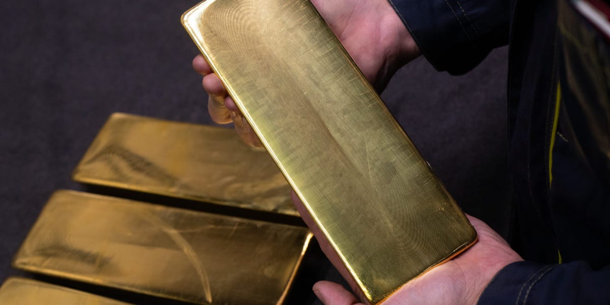 This is what gold's record price actually reveals, according to experts