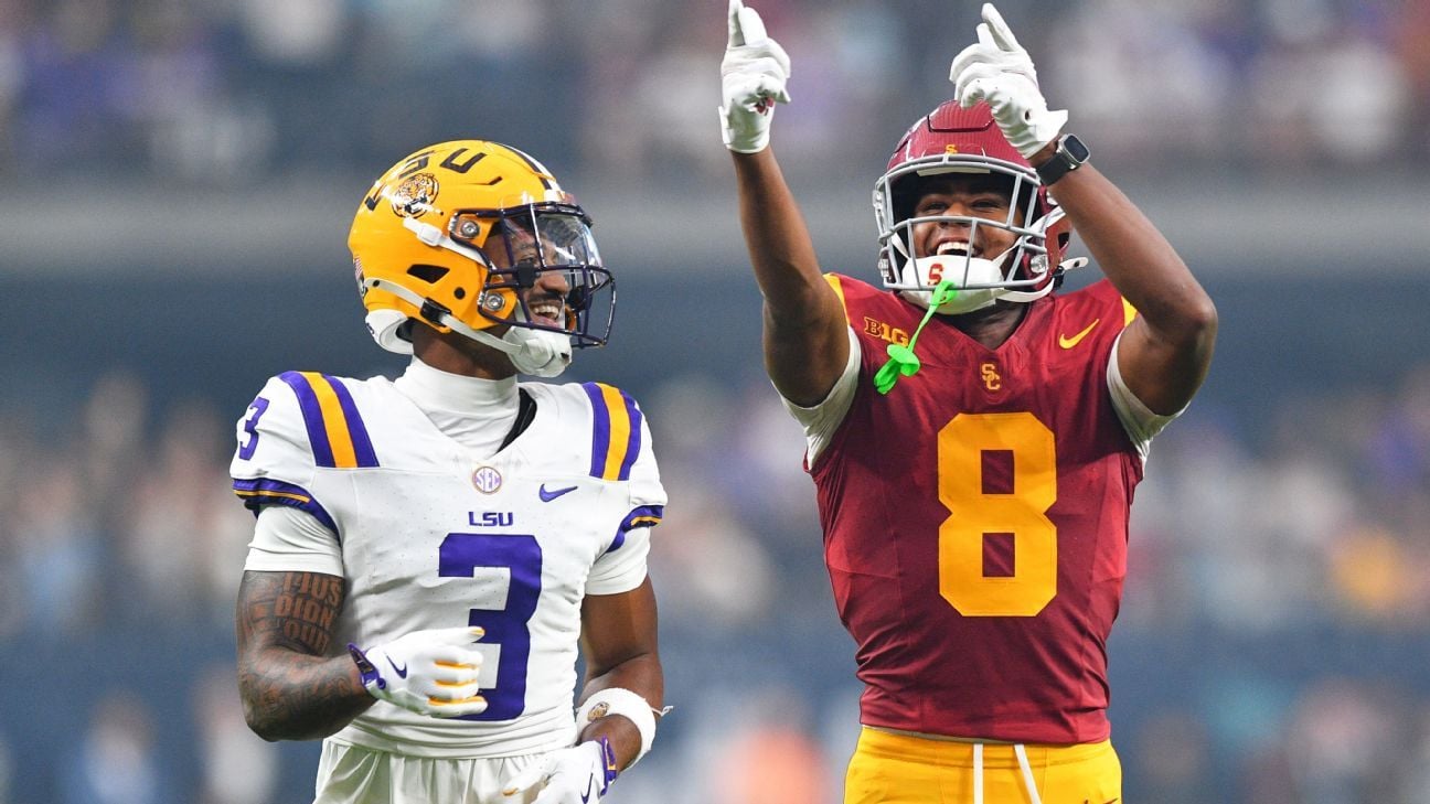 Last-minute touchdown seals USC's upset of LSU