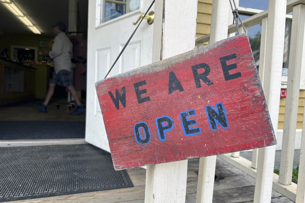 Weeks after floods, Vermont businesses struggling to get visitors to return