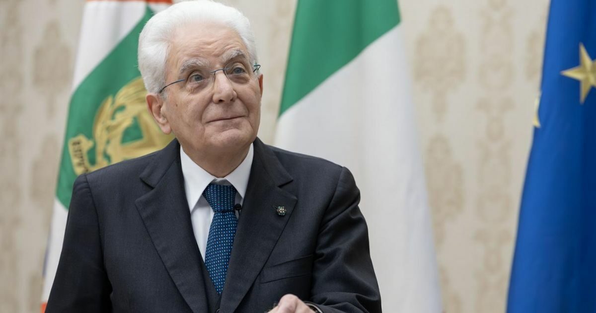 Oro Italvolley alle Olimpiadi, i complimenti di Mattarella alla nazionale di Velasco. Malagò: “Non si è perso una partita, è orgoglioso”