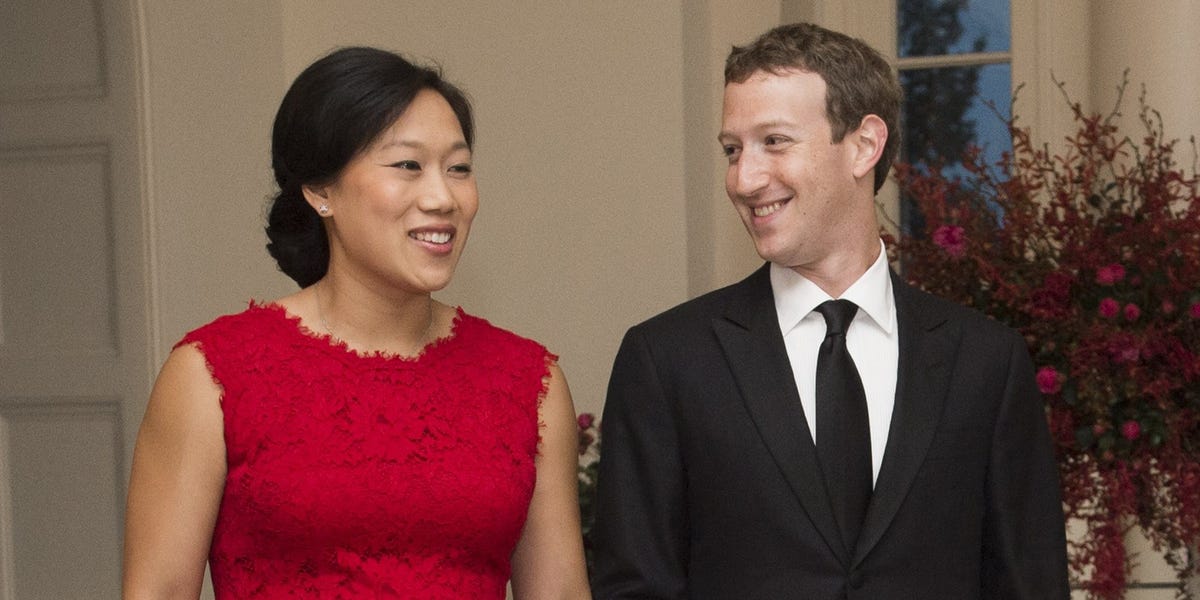 Mark Zuckerberg got his wife a 7-foot statue of herself. A couples therapist said such a lavish gift might be a red flag.