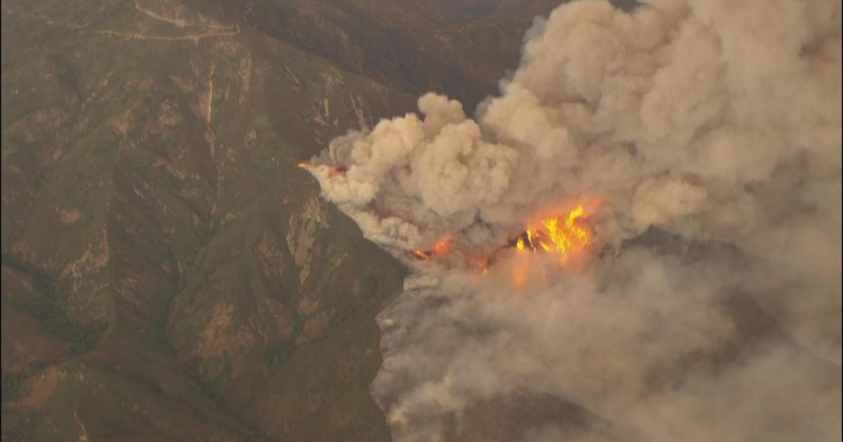 Airport Fire in Orange County's Trabuco Canyon keeps growing as 3 wildfires burn across Southern California