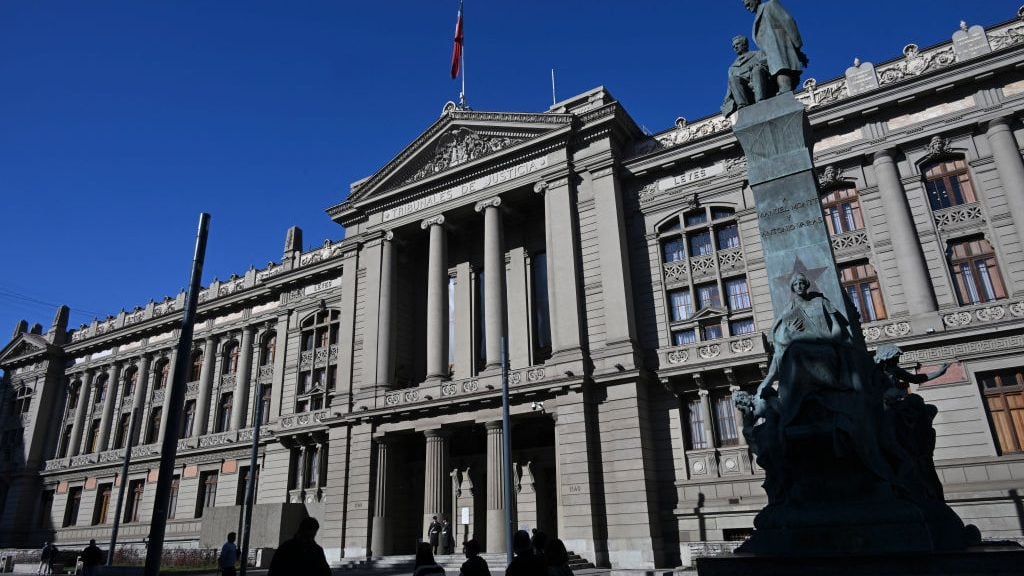 Crisis en la Corte Suprema de Chile: el tribunal suspende a la ministra Vivanco y le abre investigación por el “caso Audios”