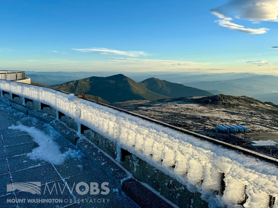 First measurable snowfall of the season arrives on Mt. Washington