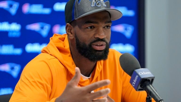 Jacoby Brissett wears UT Vols shirt after losing Jerod Mayo bet