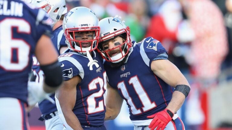 Edelman, White impressed with Jerod Mayo's Patriots after Week 1