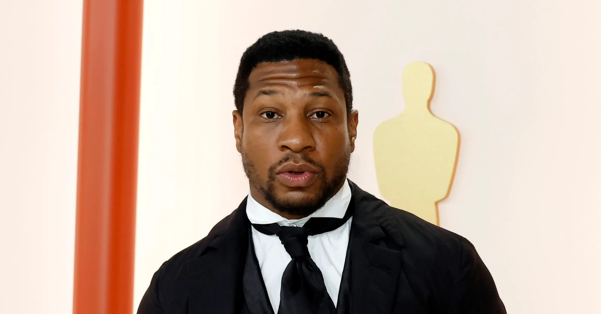 Jonathan Majors Turns To Selling $140 Autographs After Assault Conviction