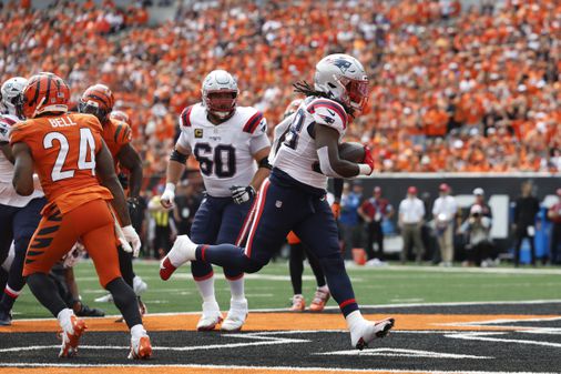 A workhorse in Week 1, Rhamondre Stevenson takes it a little easier in Patriots practice