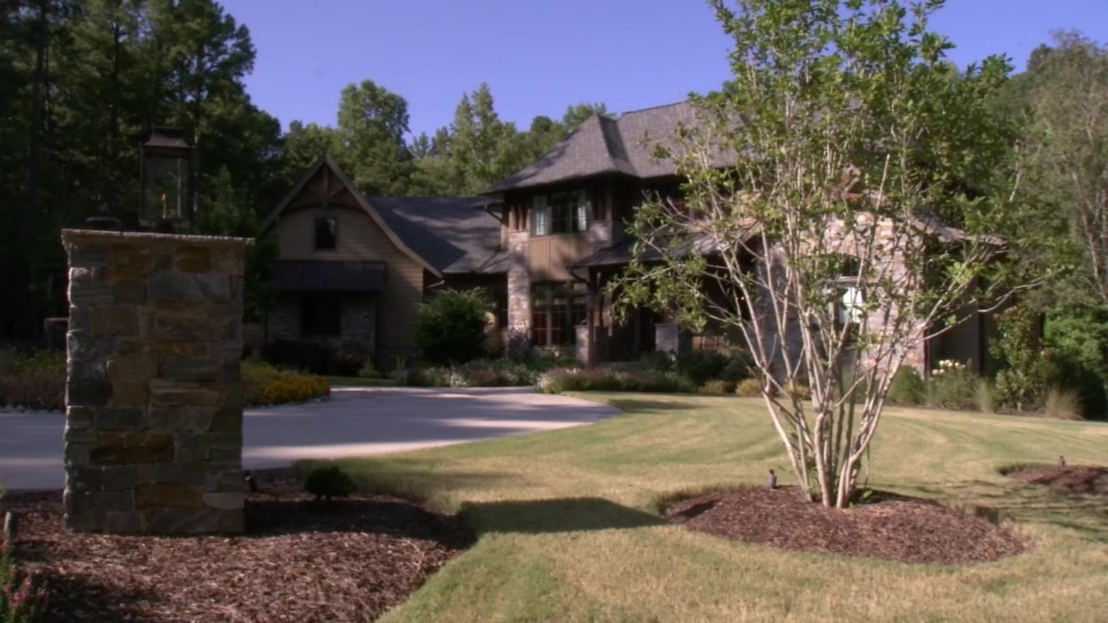 Complete stranger obtains deed to $4M North Carolina home without homeowner's knowledge