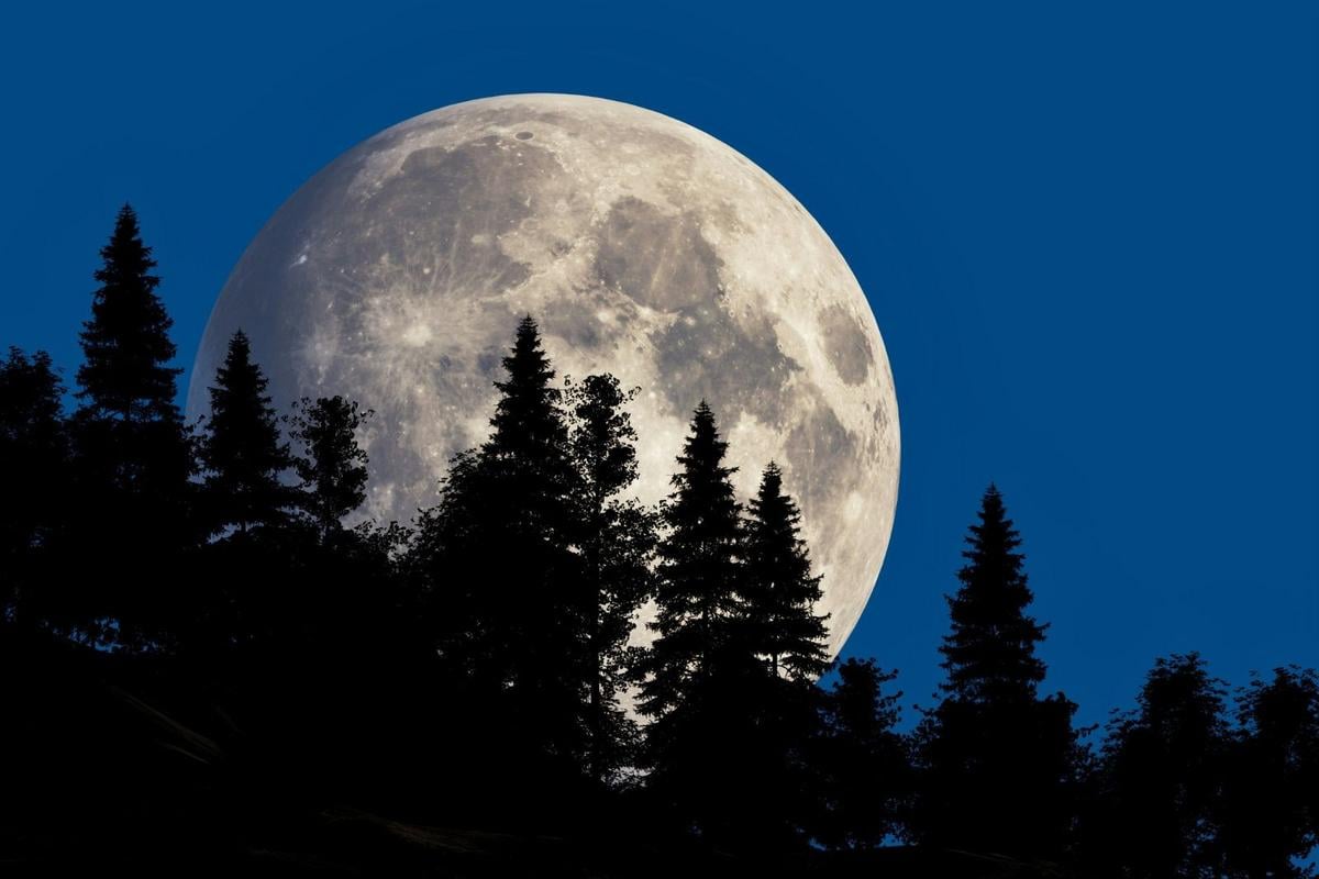 Rare Harvest Moon, Supermoon, and Lunar Eclipse in MN on Tuesday