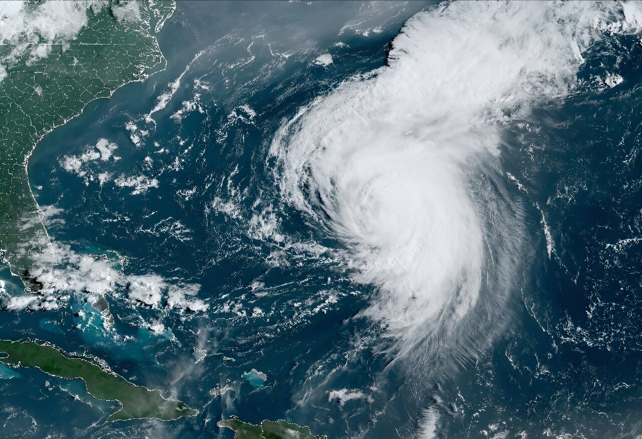 Bermuda braces for direct hit from Hurricane Ernesto