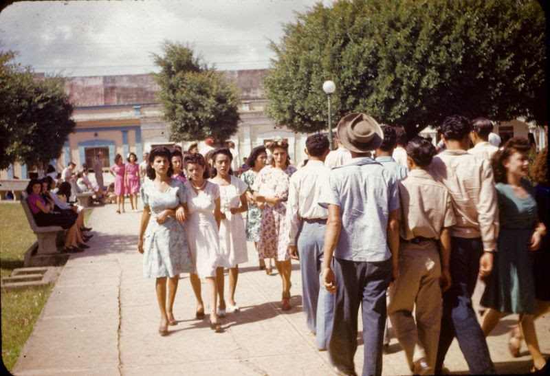 40 Wonderful Color Slides of Puerto Rico in the 1950s