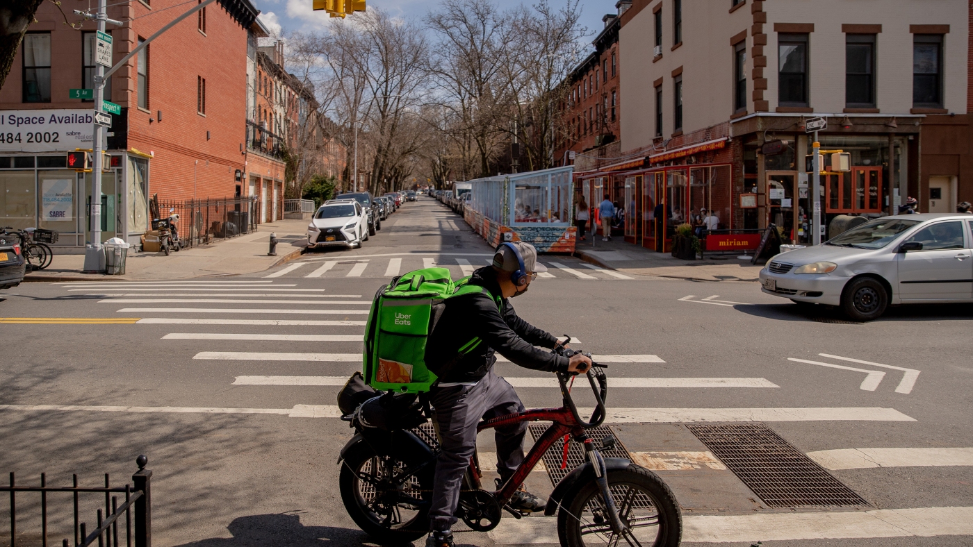 Is getting food delivered worse for the climate? Sometimes it’s better