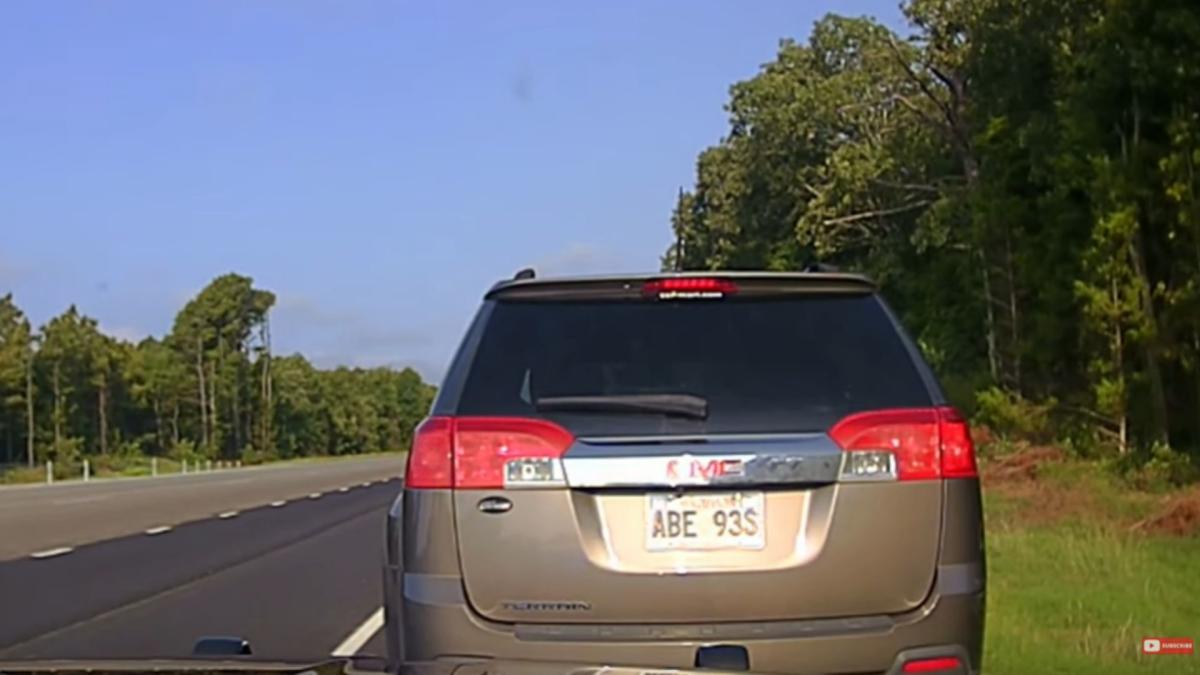 Arkansas Trooper Busts A Left Lane Camper