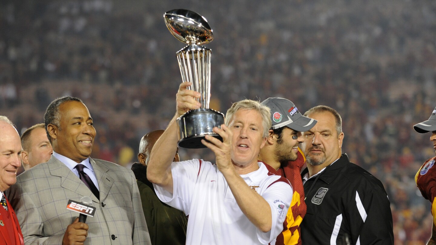 Lincoln Riley: We'd be crazy not to take advantage of having Pete Carroll around USC