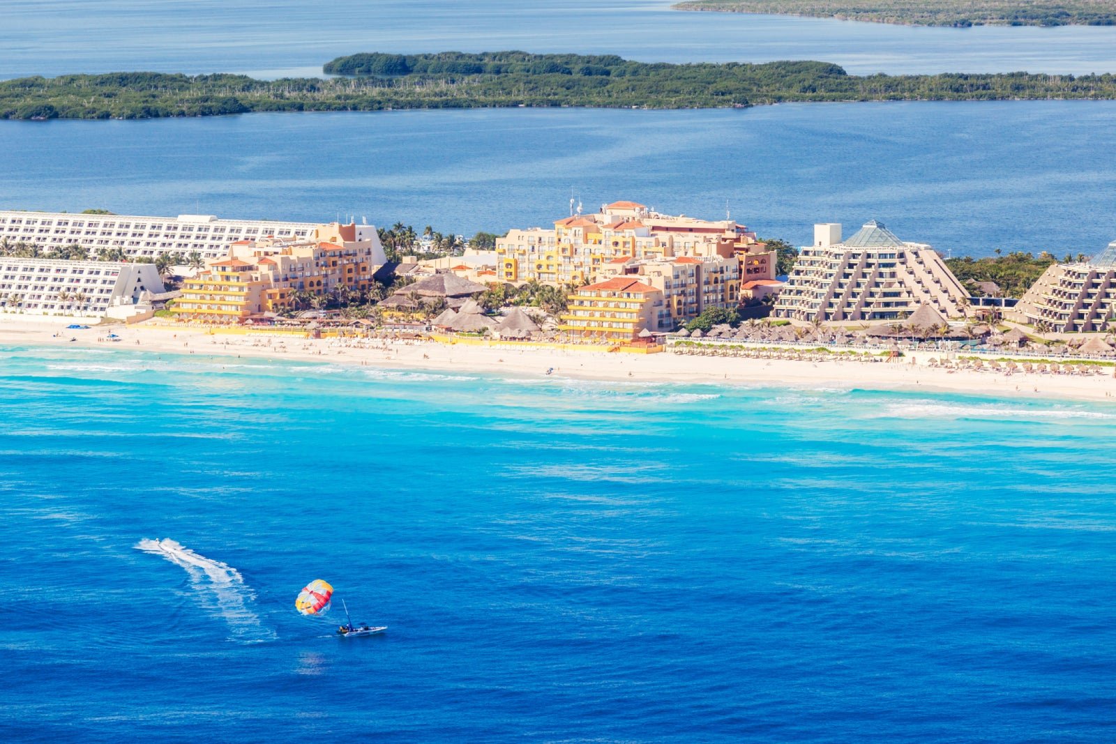 Beach deal alert: Fly nonstop to Cancun, Mexico from $261 round-trip