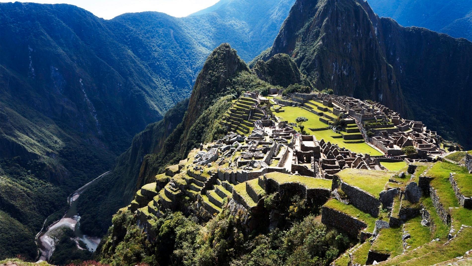 Buss föll 15 meter vid Machu Picchu