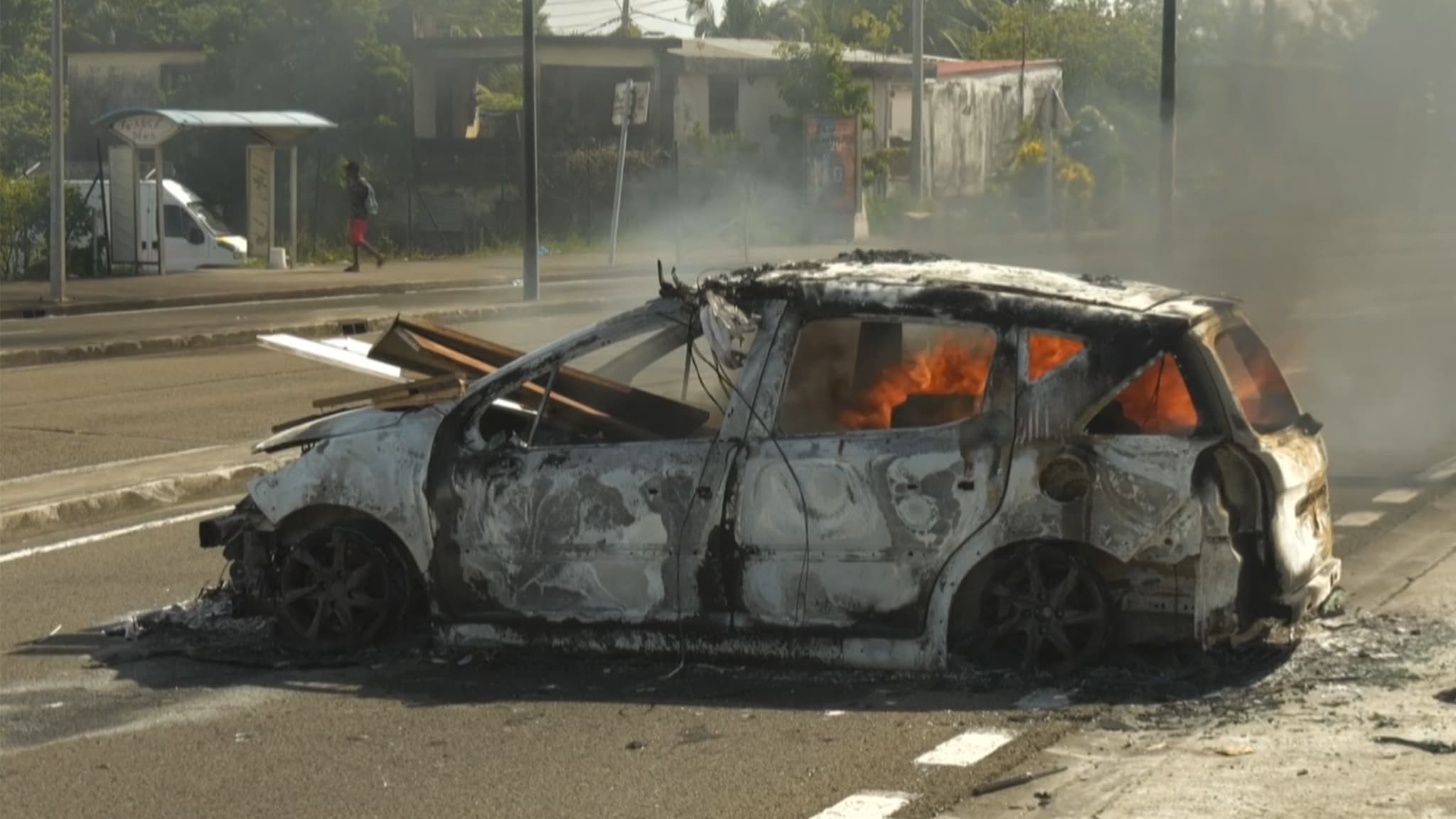 Martinique: le mouvement de lutte contre la vie chère se durcit, de nouvelles violences urbaines recensées