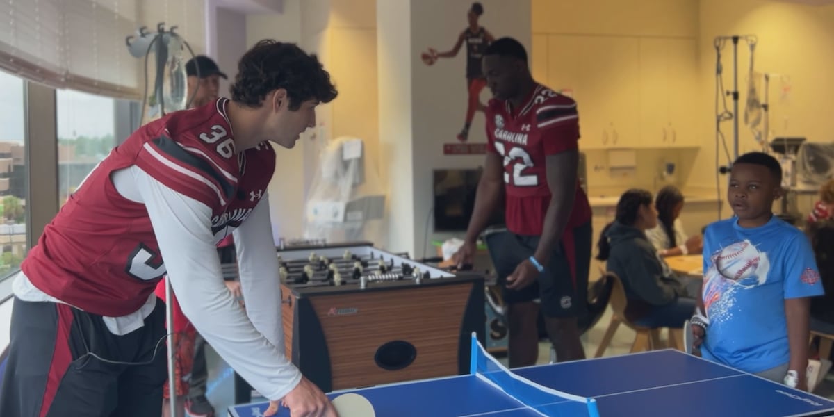 Gamecock football players spend the morning with kids at Prisma Health Children’s Hospital-Midlands