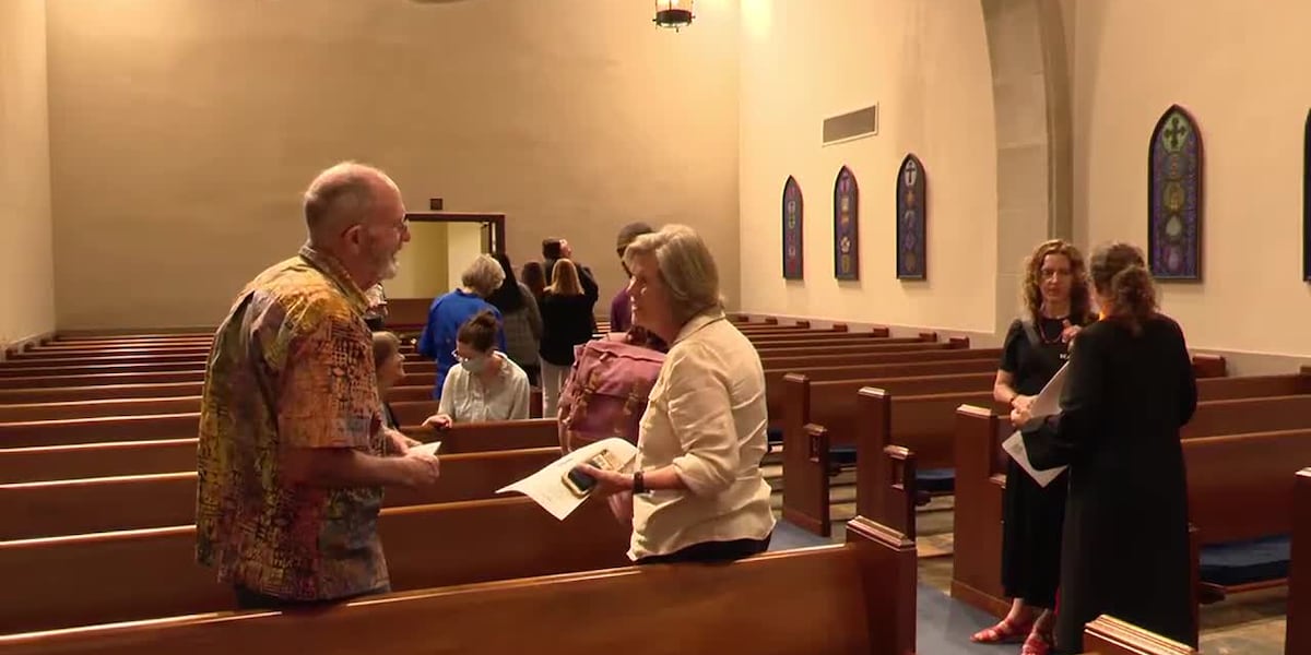 Activists hold anti-death penalty vigil in downtown Columbia