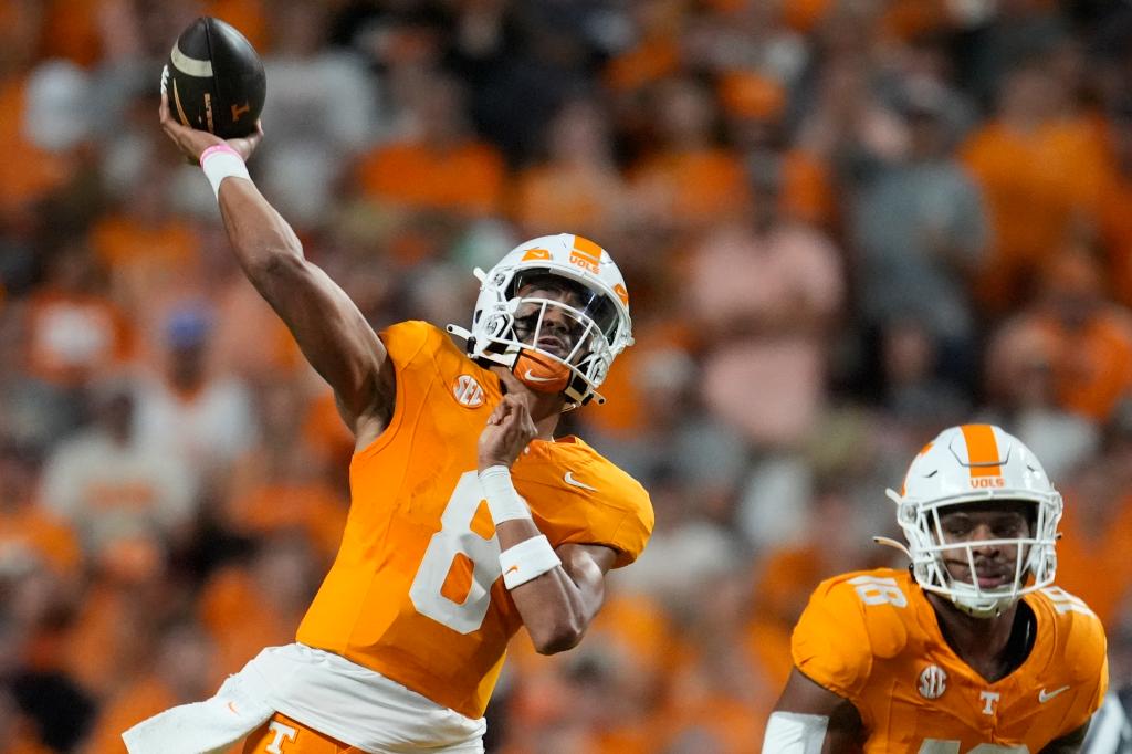 College football Week 4 predictions: Tennessee vs. Oklahoma, more picks against the spread